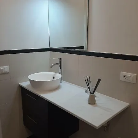 Superior Flat In *