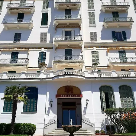 Superior Flat In
